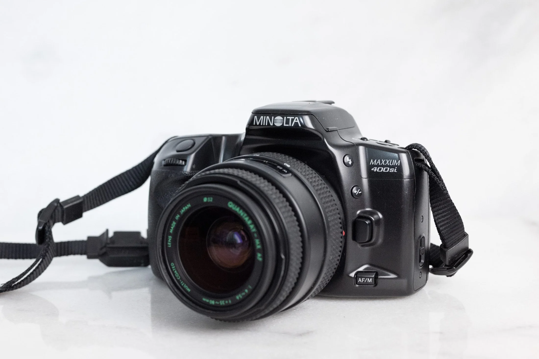 MINOLTA　MAXXUM 400si　フィルムカメラ Minolta Maxxum 400 Si 35mm Film SLR Camera with Quantaray 35-80mm